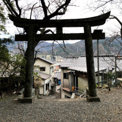 Suwa Shrine